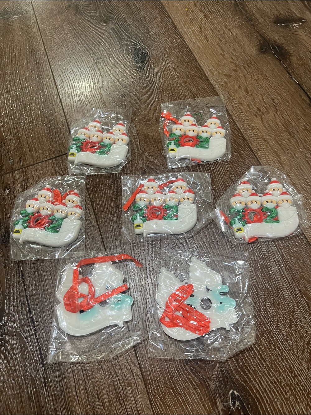 NWT family of 6 2020 coronavirus quarantine ornaments 7 total